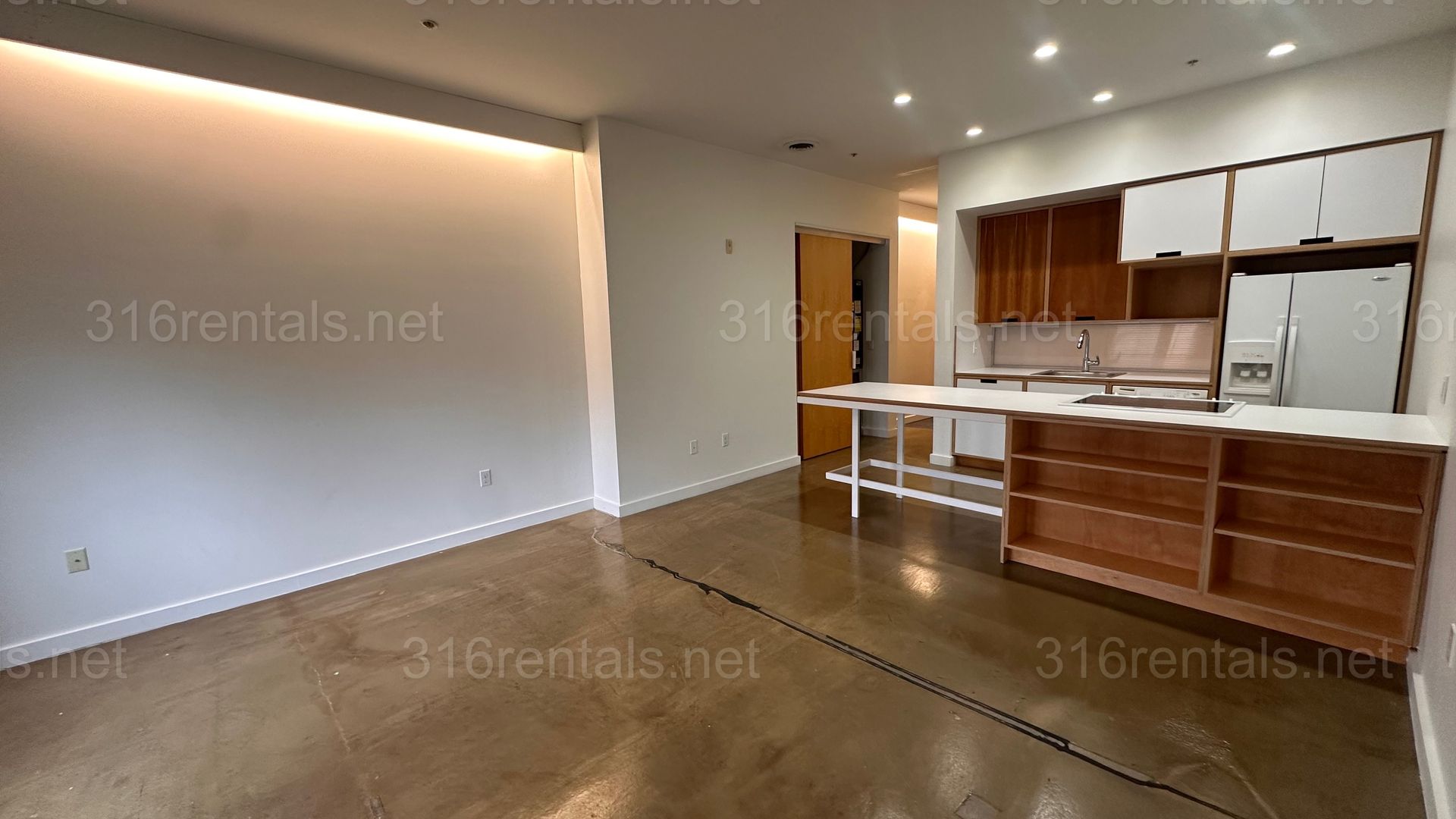 Wichita Apartment: 430 S Commerce