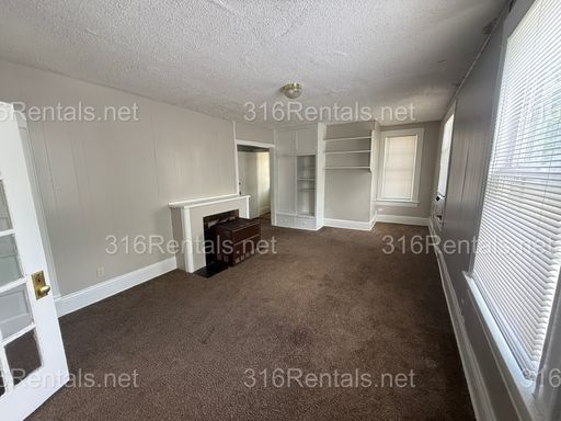 $695 - 2 bedroom/ 1 bathroom - Upstairs apartment! – photo 1