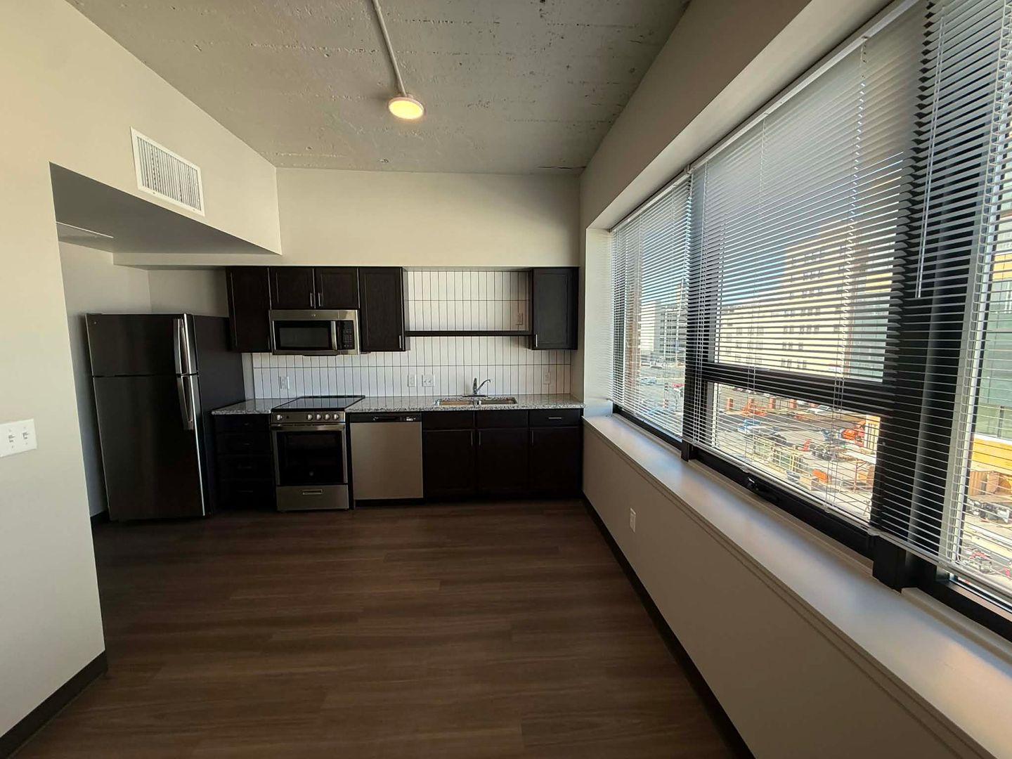 Wichita Apartment: 333 E English St