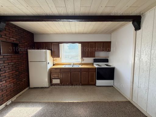 $650 - 1 bed 1 bath - Multi Family Home
