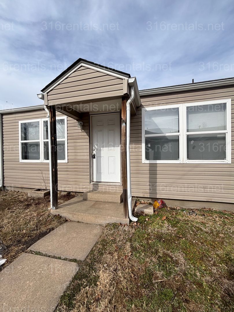 El Dorado Apartment: 906 S High