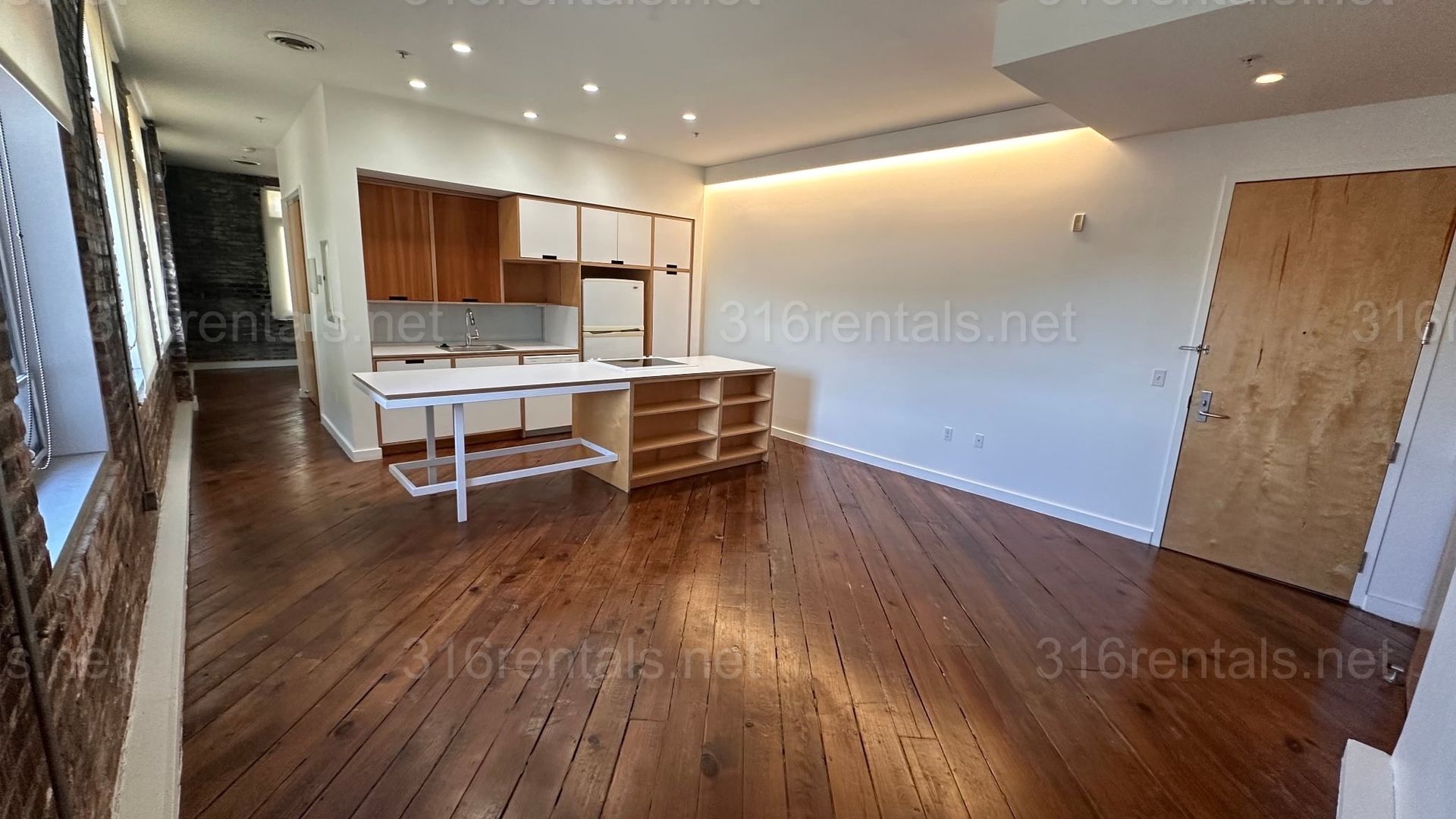 Wichita Apartment: 430 S Commerce