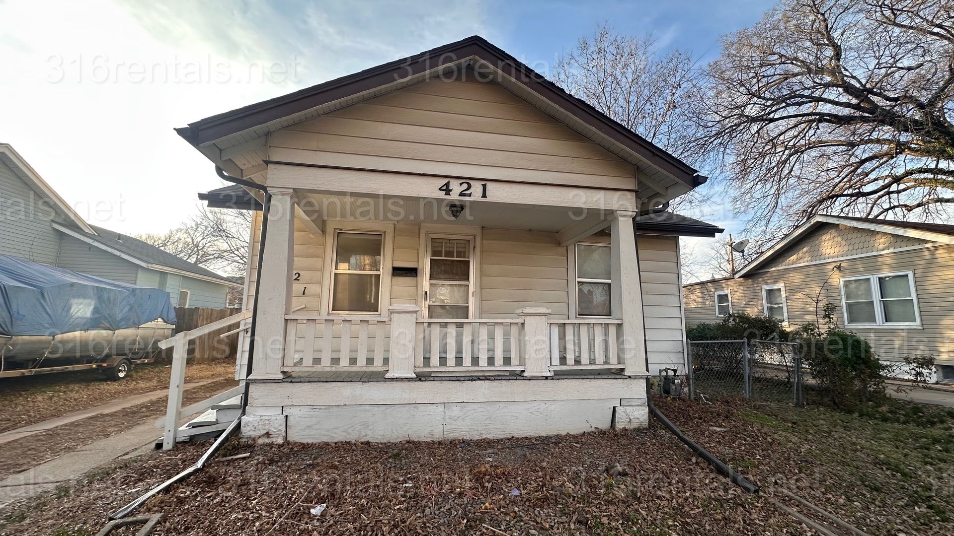 Wichita House: 421 S Gordon Ave