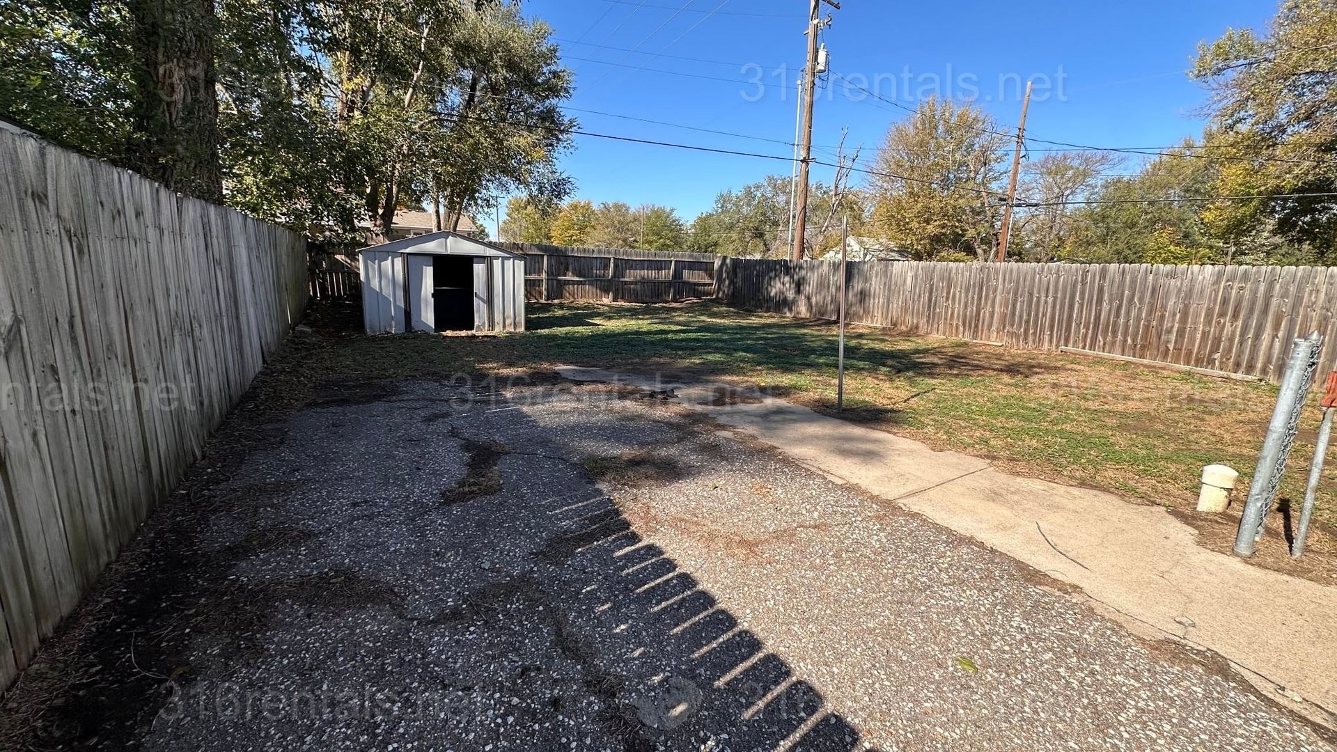 Wichita House: 257 N Sabin St