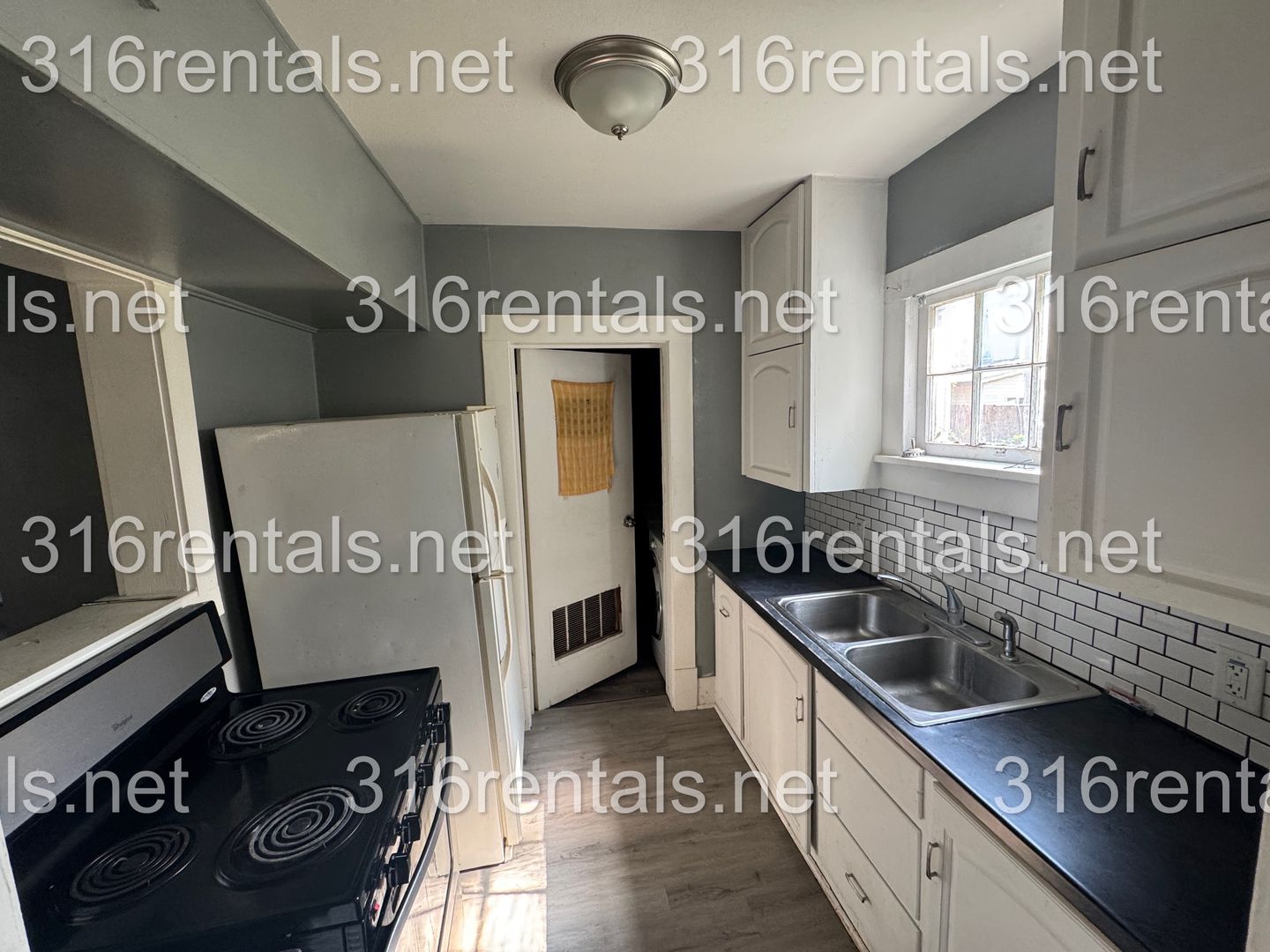  $875 - 2 bed 1 bath - Single Family Home