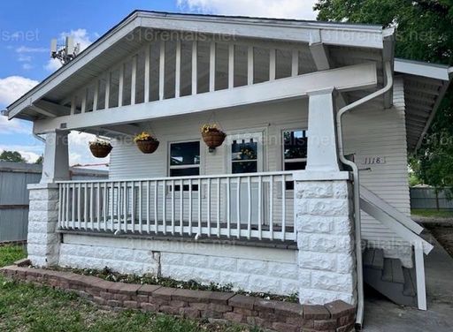 $1,149 - 3 bedroom / 1 bathroom - Single Family Home – photo 1