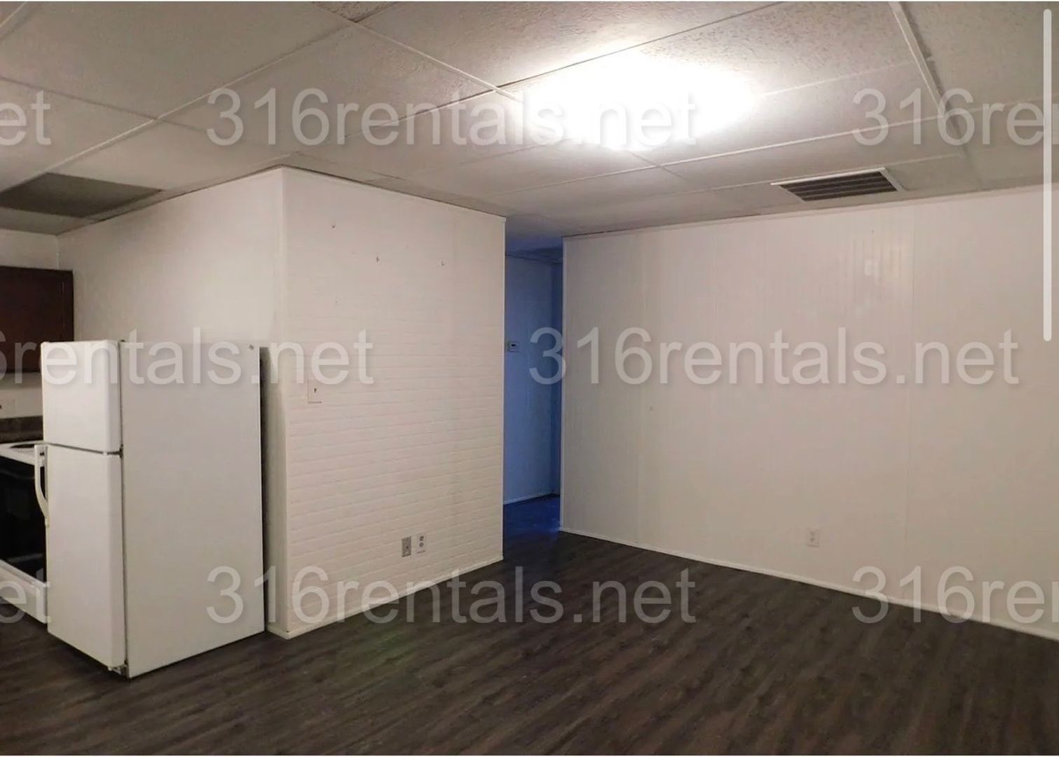 El Dorado Apartment: 300 S Main St