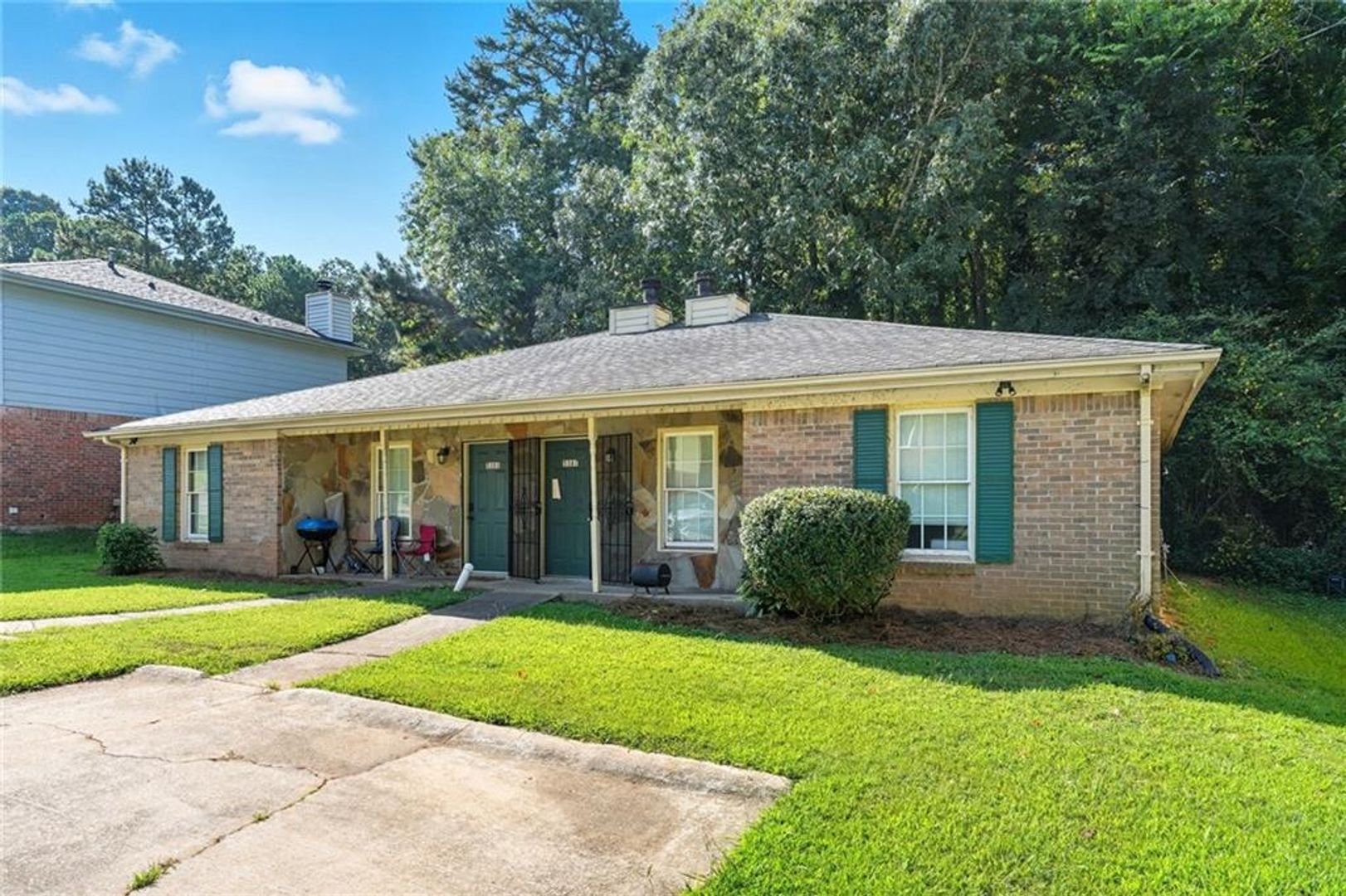 Stone Mountain Apartment: 5381-5383 Ridgemere Ct