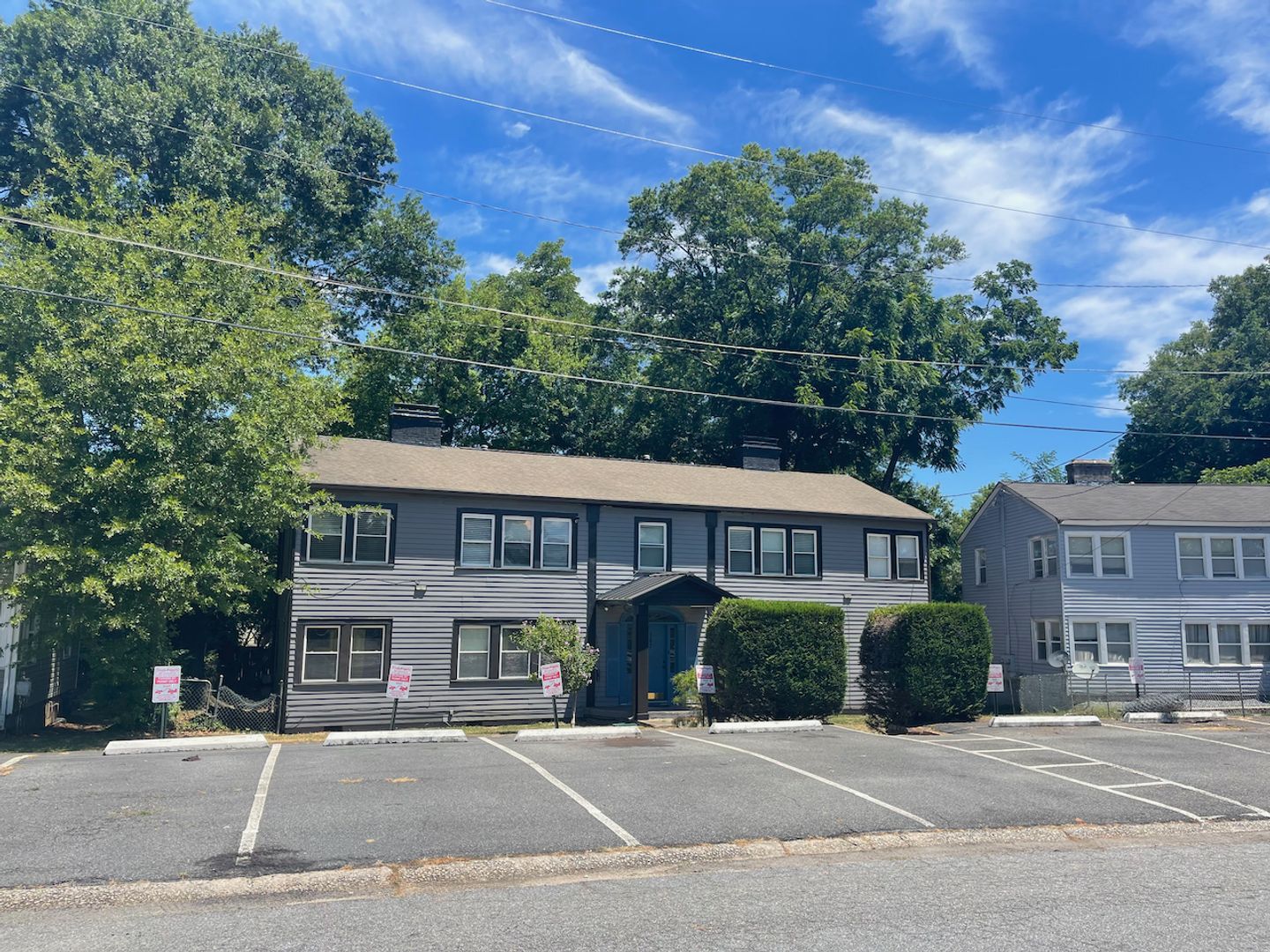 Marietta Apartment: 587 Colonial Cir SE