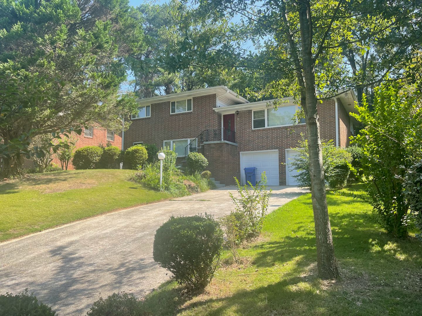 Atlanta House: 665 Aline Dr NW