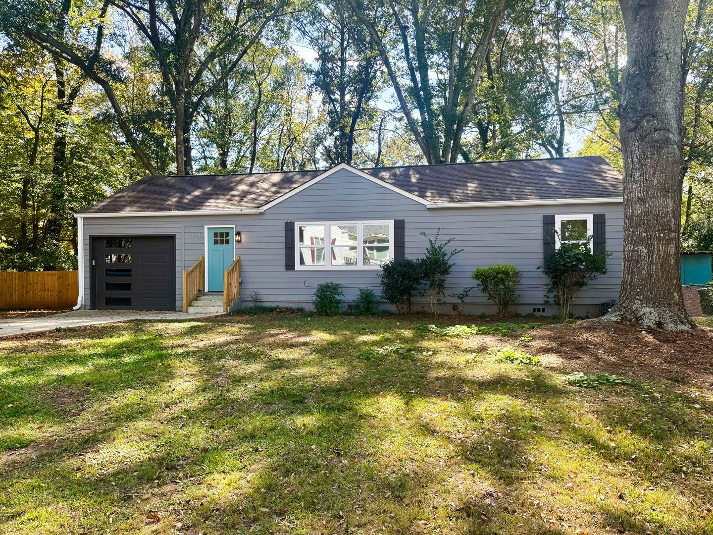 Atlanta House: 1426 Bluefield Drive