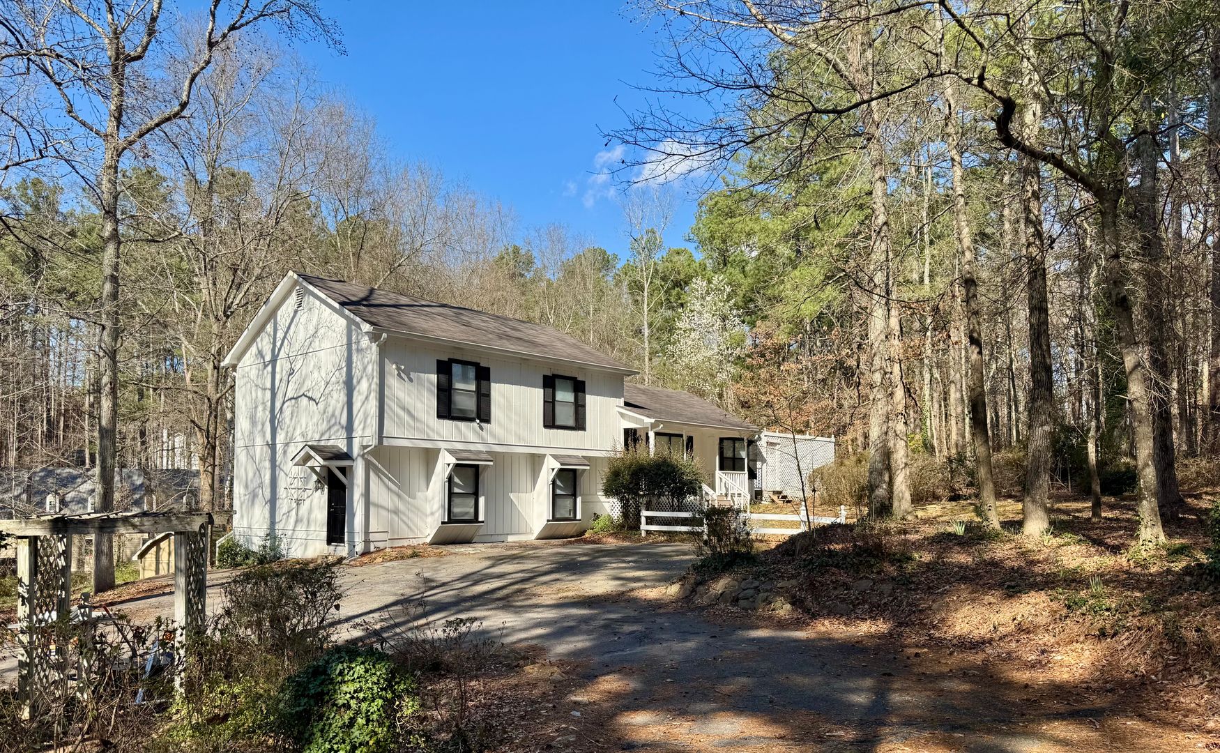 Acworth House: 4690 Old Stilesboro Road