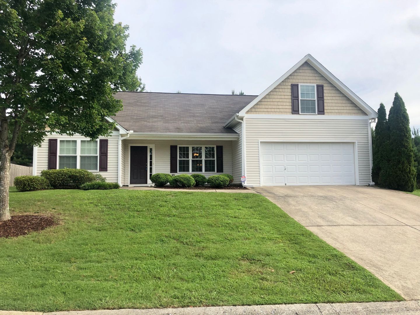 Dallas House: 114 Mount Comet Court