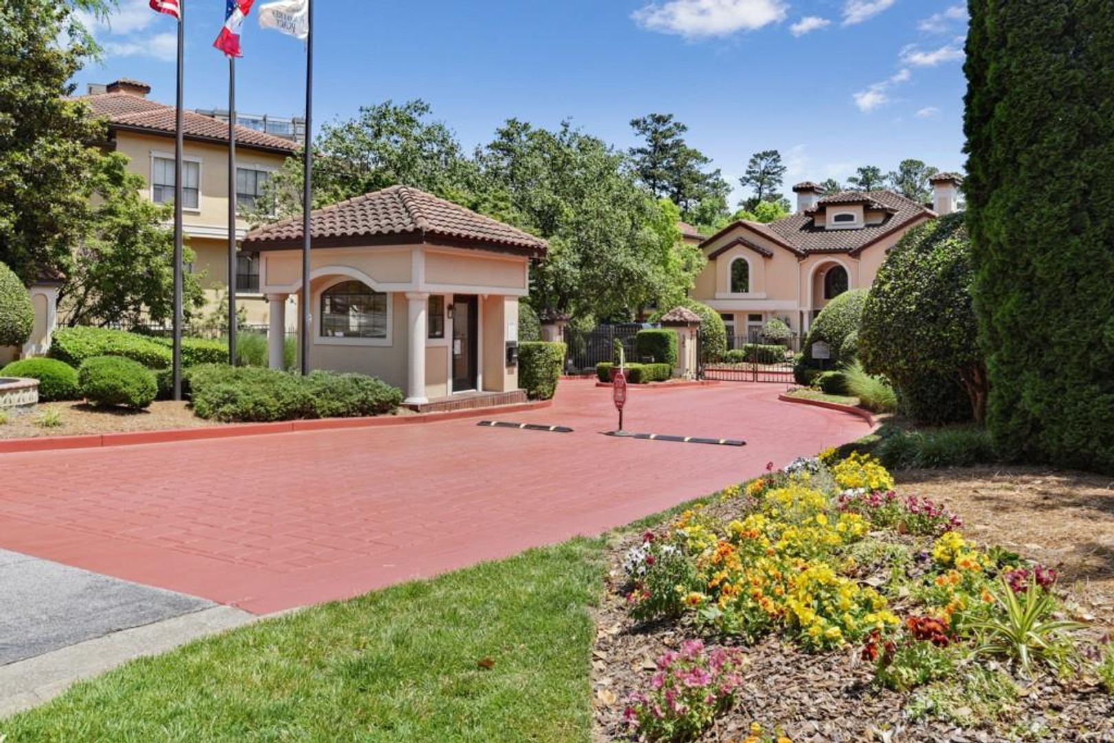 Atlanta Condo: 3777 Peachtree Road Unit 1338