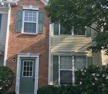 Stunning 2 Bedroom Townhome Near KSU – photo 1
