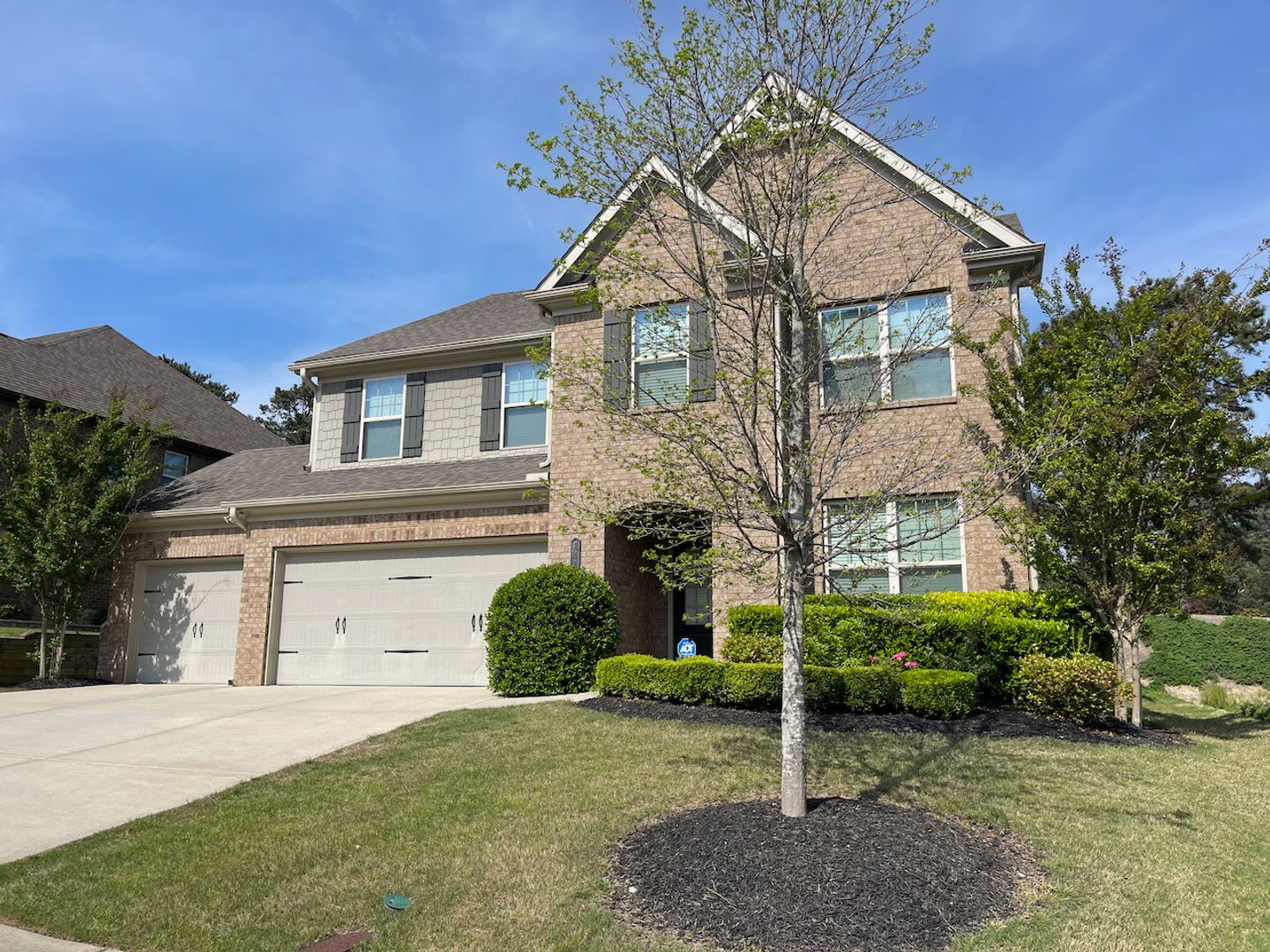 Duluth House: 2411 Arnold Palmer Way