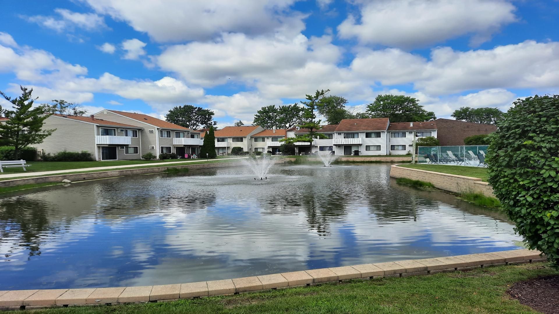Palatine House: 3900 Bayside Dr #3