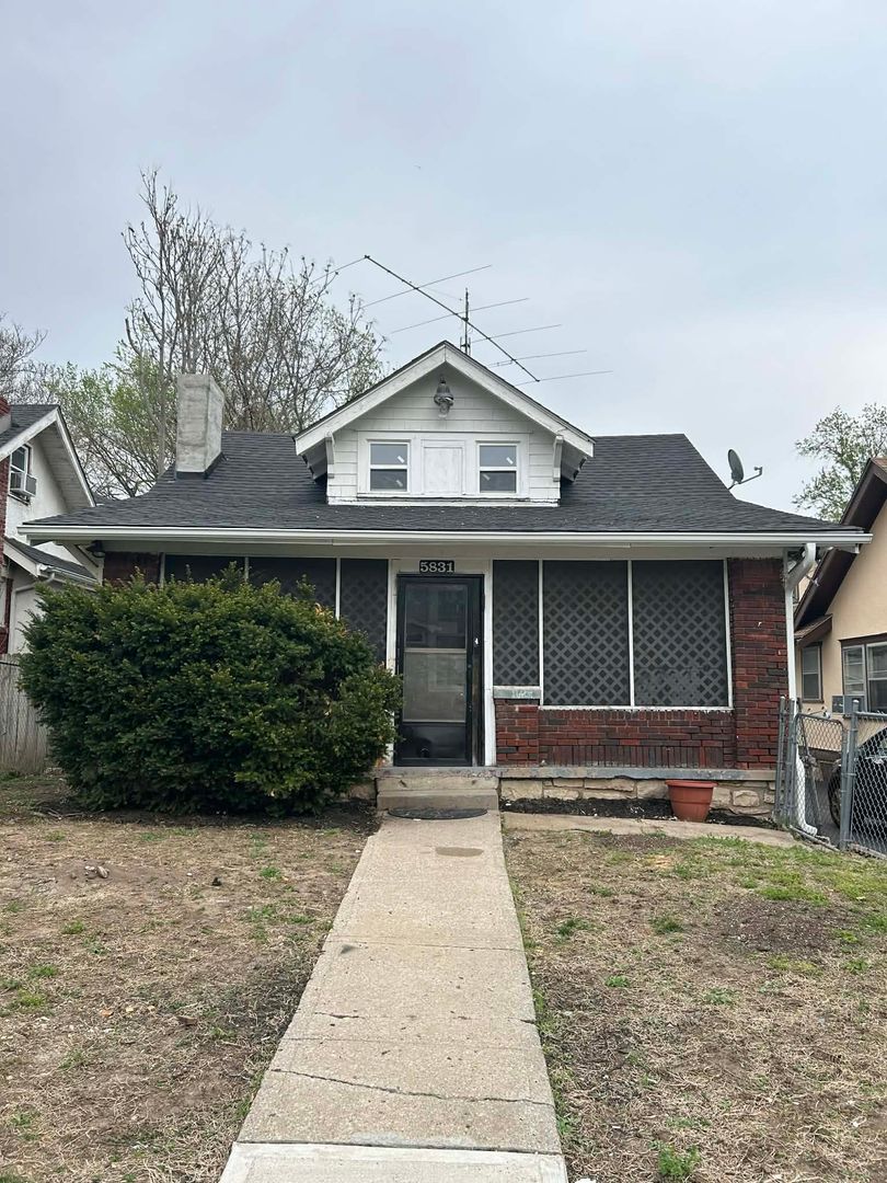 Kansas City House: 5831 Euclid Ave