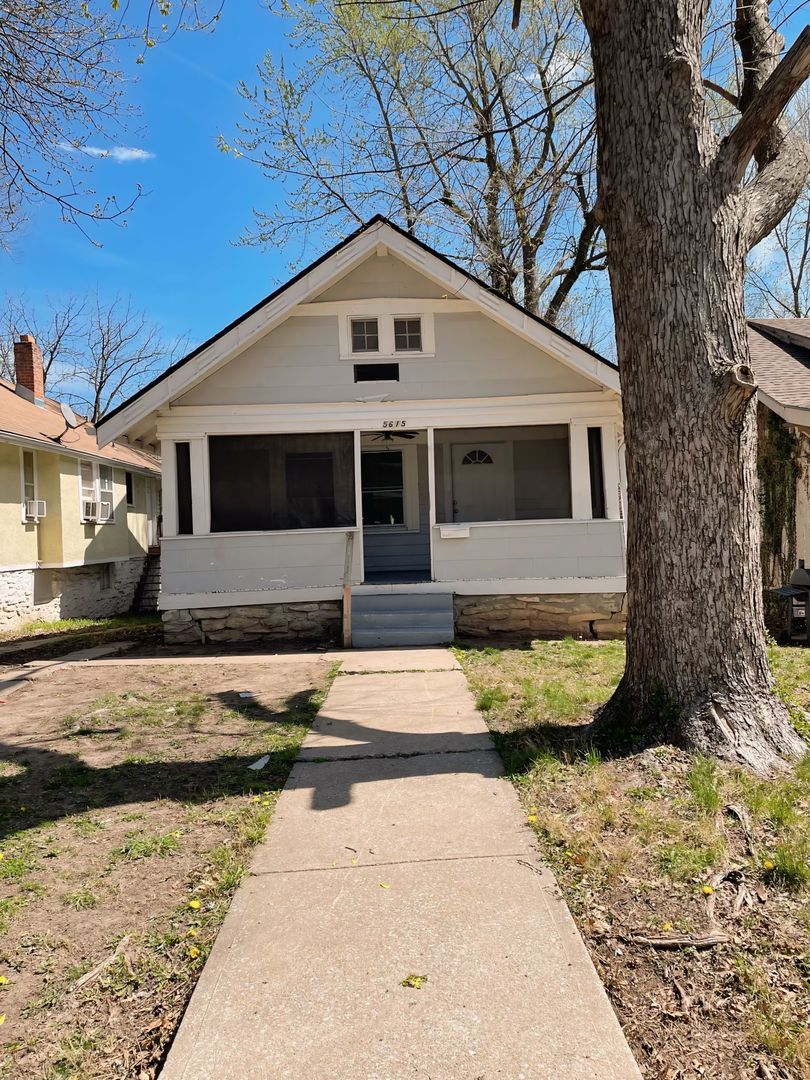 Kansas City House: 5615 Garfield Ave