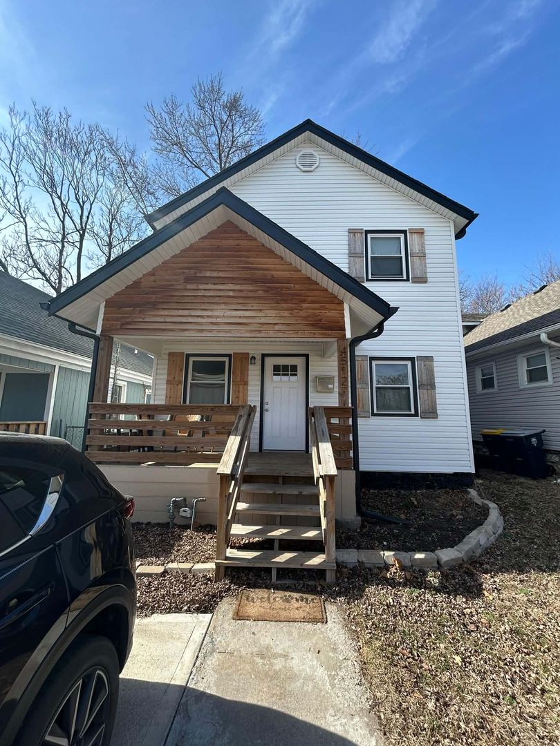 Kansas City House: 4512 Virginia