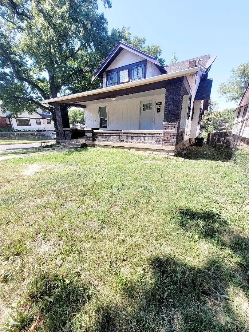 Kansas City House: 5248 Euclid Ave