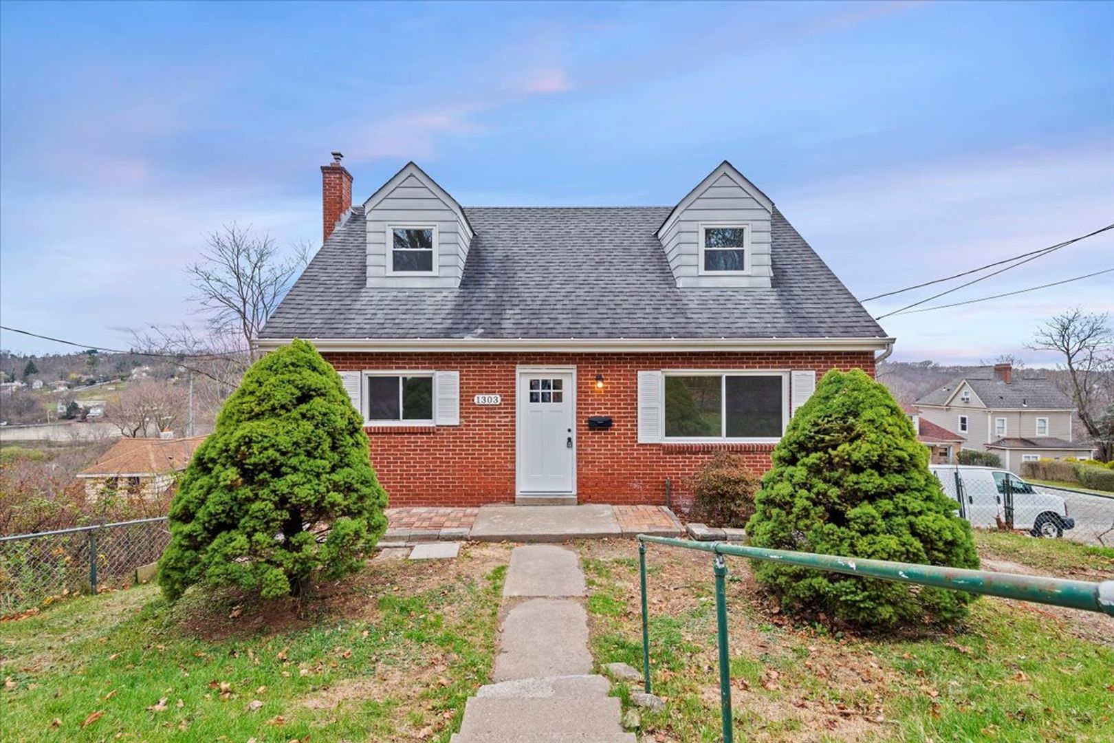 Pittsburgh House: 1303 Cloverdale St