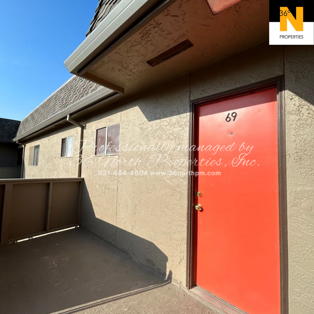 Greenfield Apartment: 923 Walnut Ave,