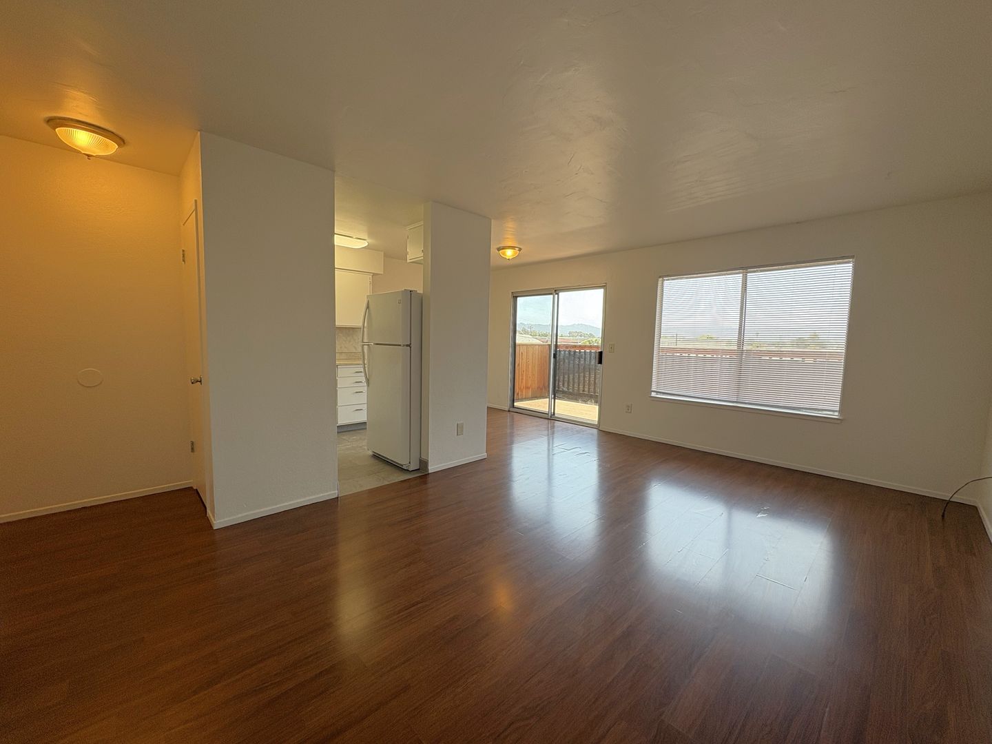 Seaside Apartment: 993 Hamilton Avenue