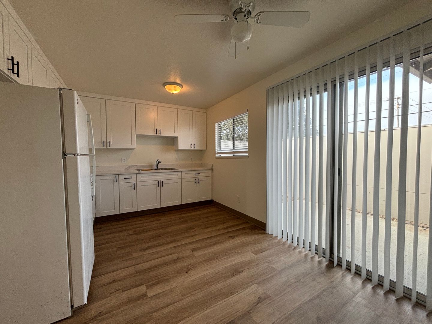 Salinas Apartment: 1231-1249 Garner Ave