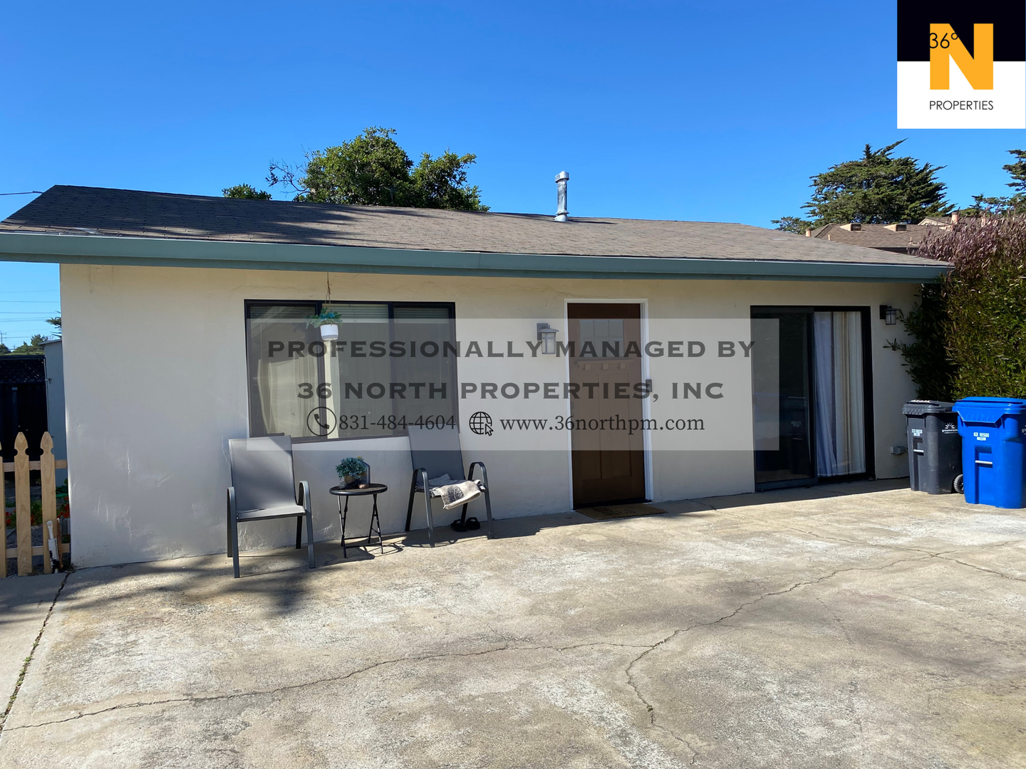 Seaside Apartment: 1036 Highland St