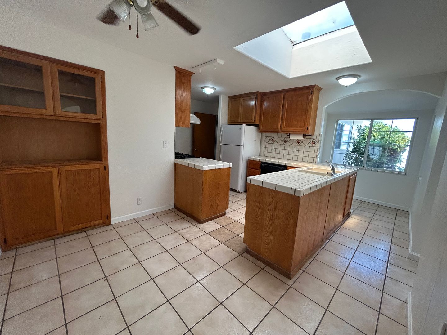 Salinas House: 1430 Linwood Drive