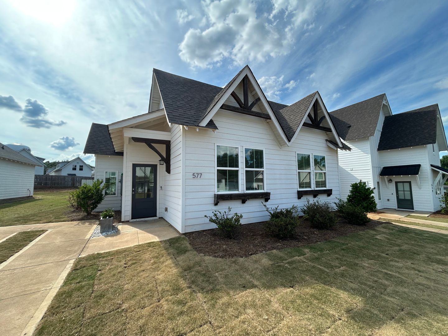 Auburn House: 577 Piper Avenue