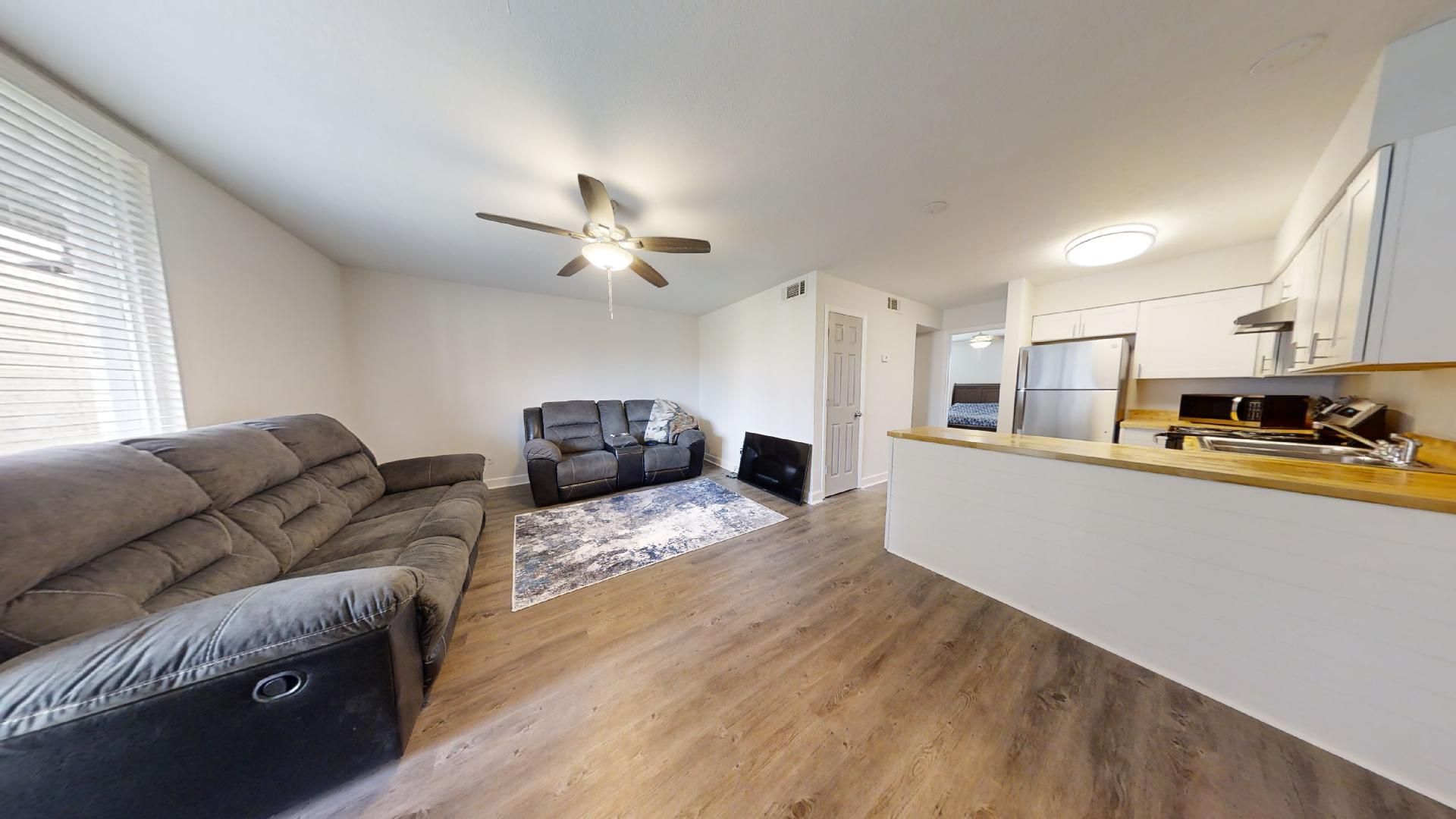 Auburn Apartment: 516 E. Glenn Ave