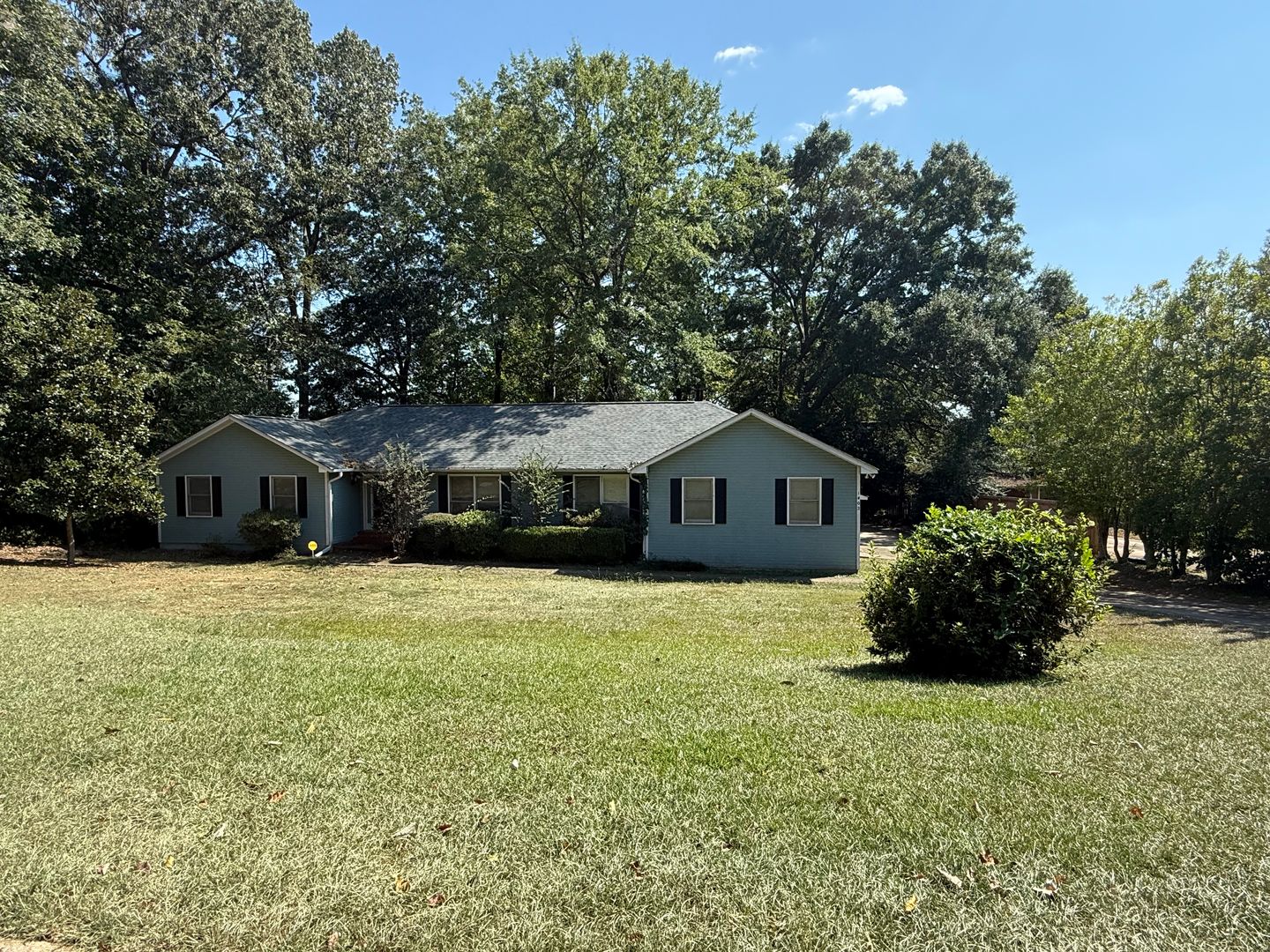Opelika House: 1402 Northgate Drive