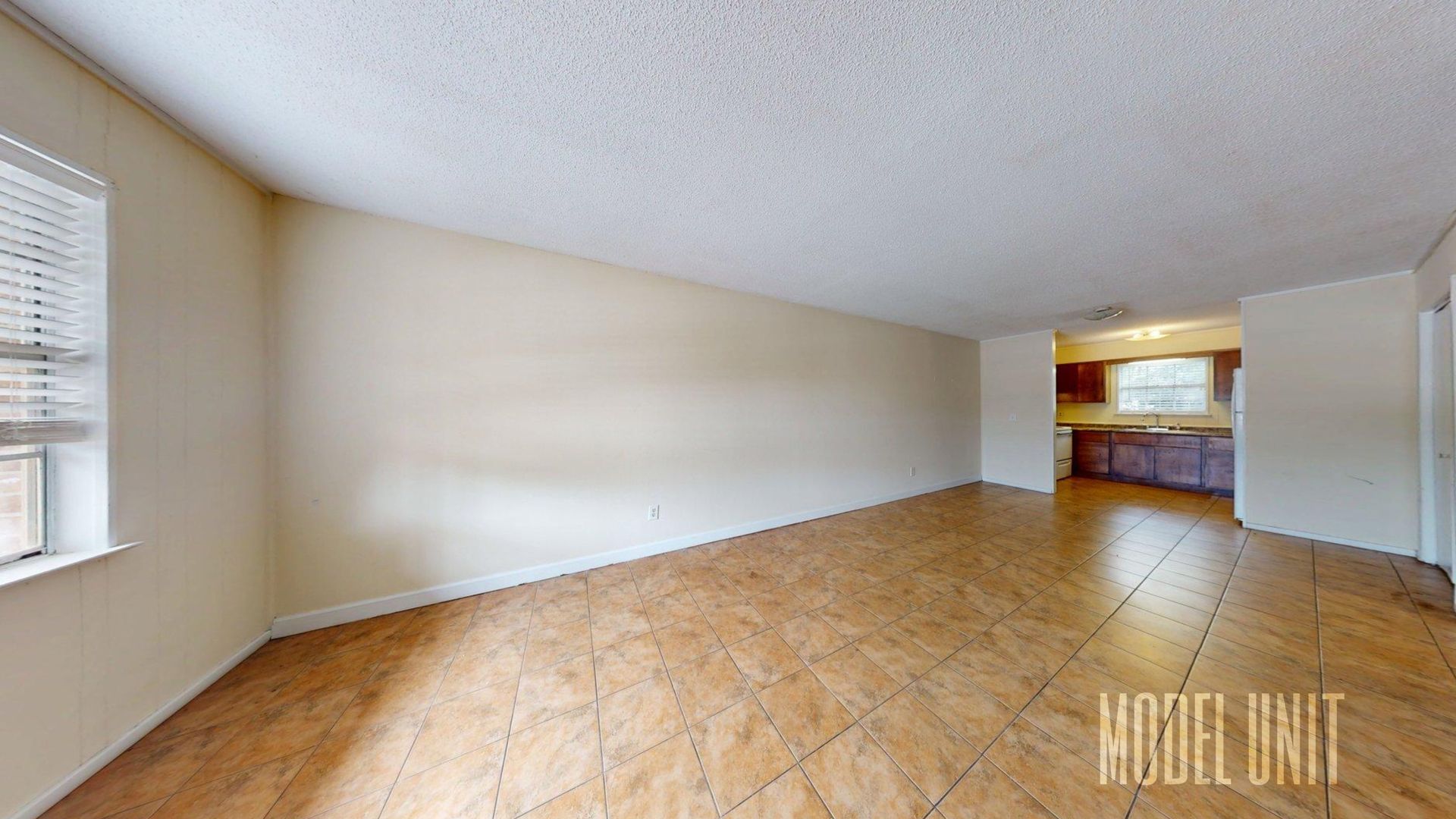 Auburn Apartment: 230 Opelika Rd