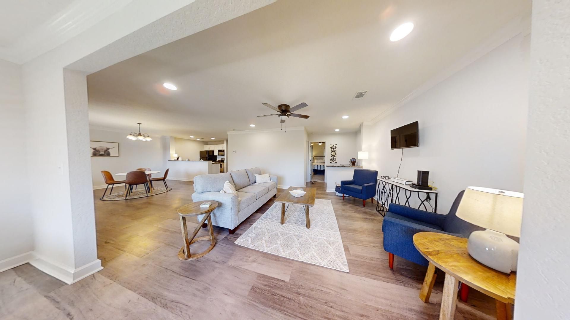 Auburn Apartment: 555 N. Dean Rd