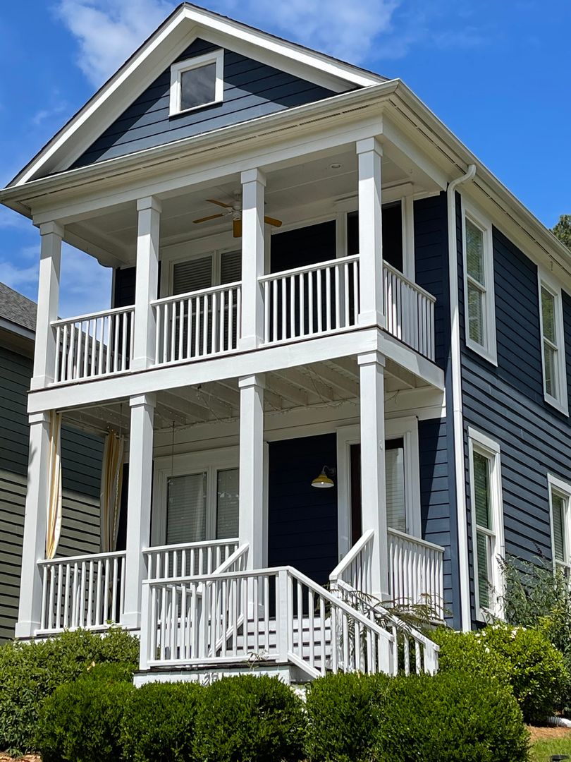 Auburn House: 129 Carolina Ct