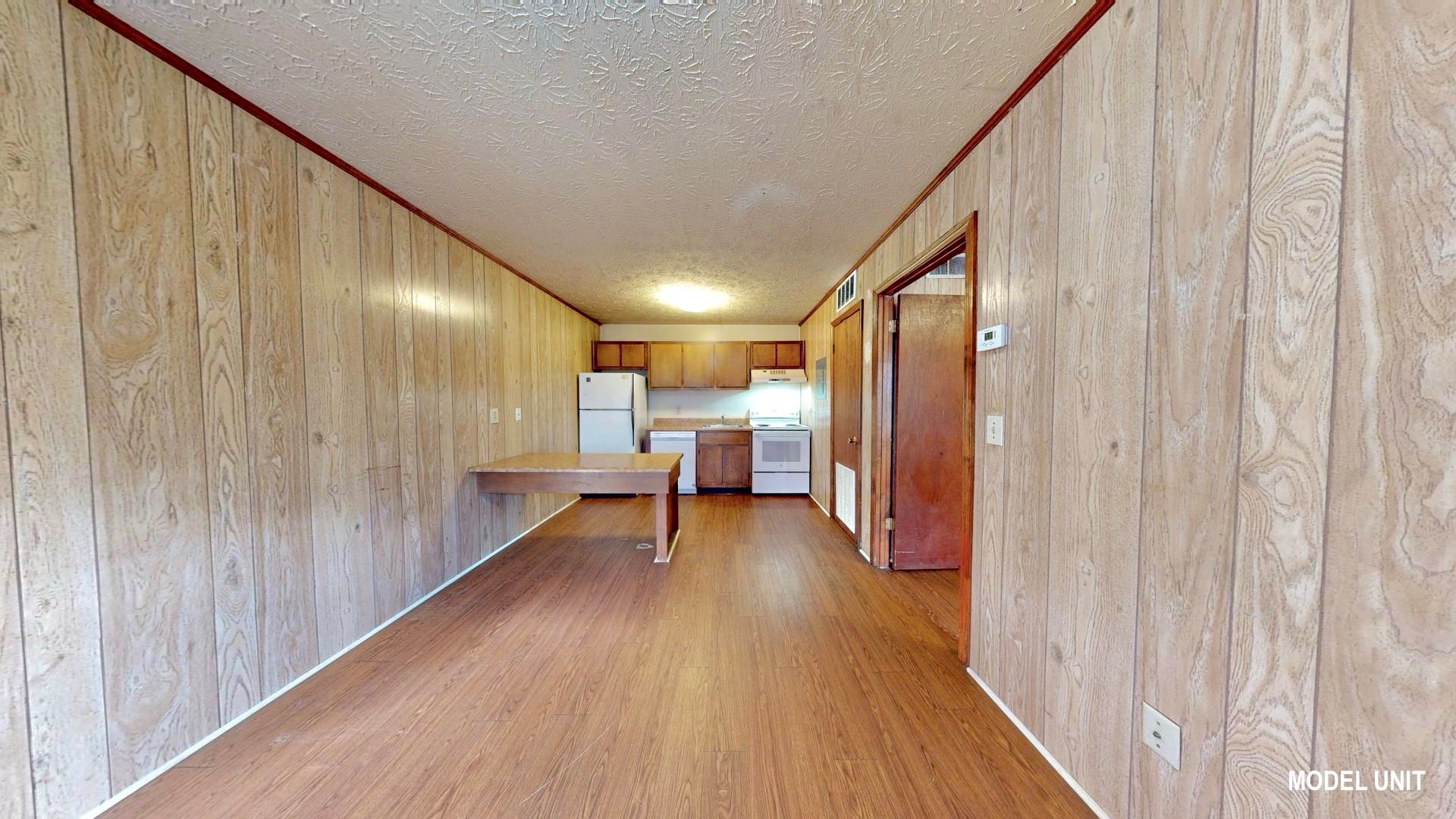 Auburn Apartment: 315 Opelika Rd