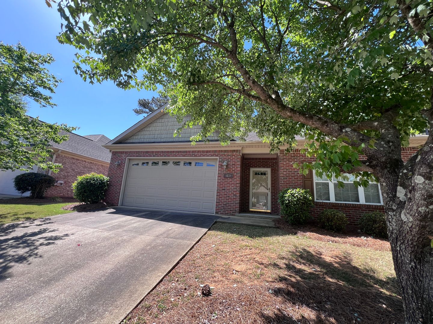 Auburn House: 1618 Professional Parkway