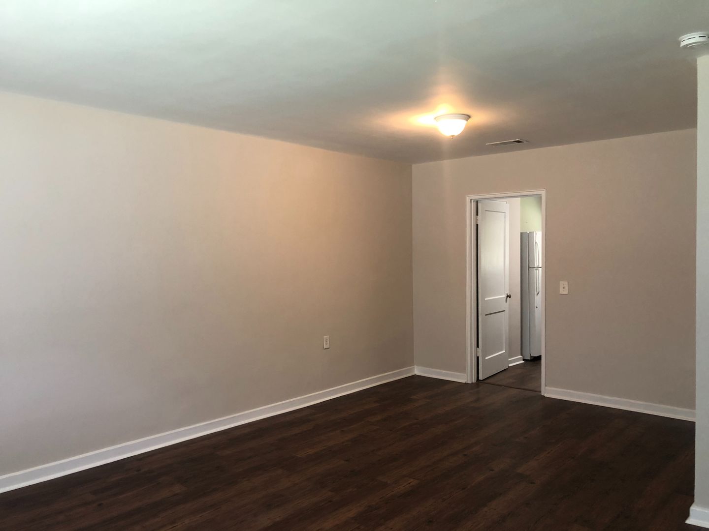 Auburn Apartment: 415-417 Harper Ave