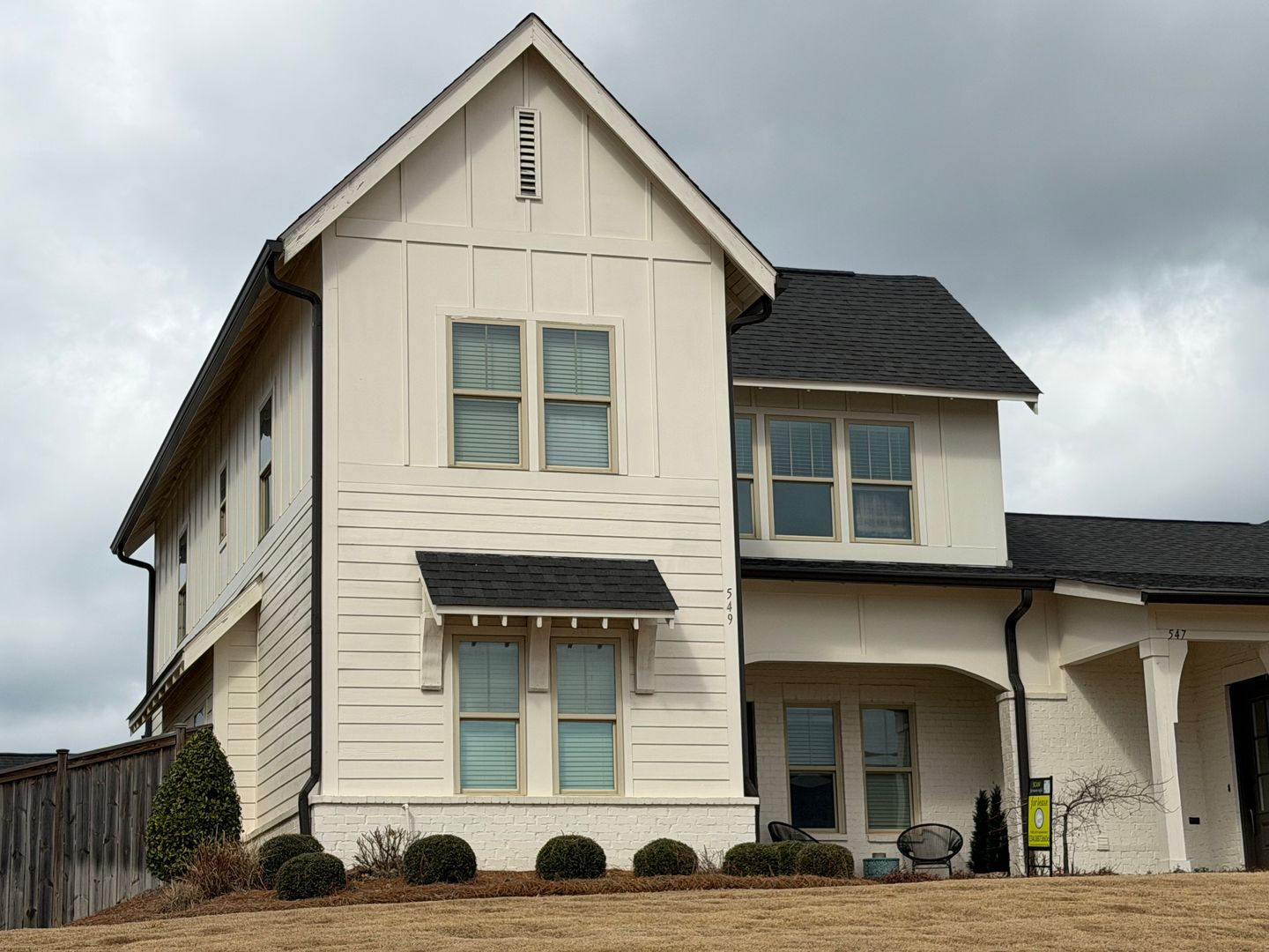 Auburn House: 549 Grey Oak Circle