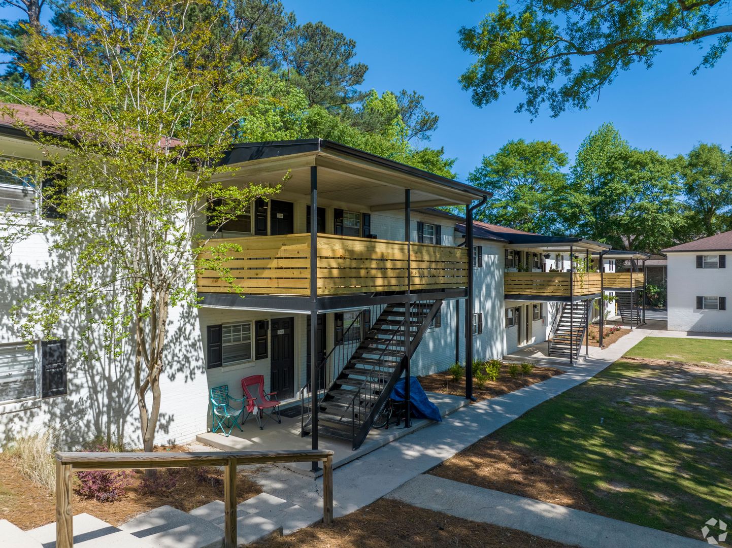 Auburn Apartment: 650 N. Ross St.