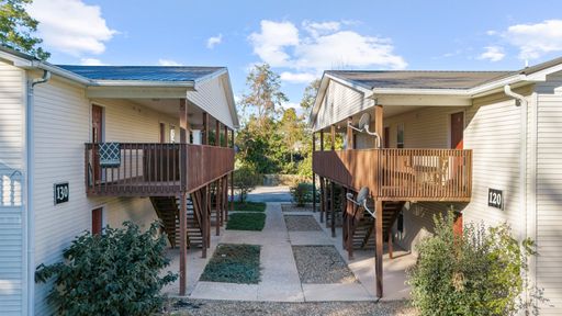 Briarwood Apartments