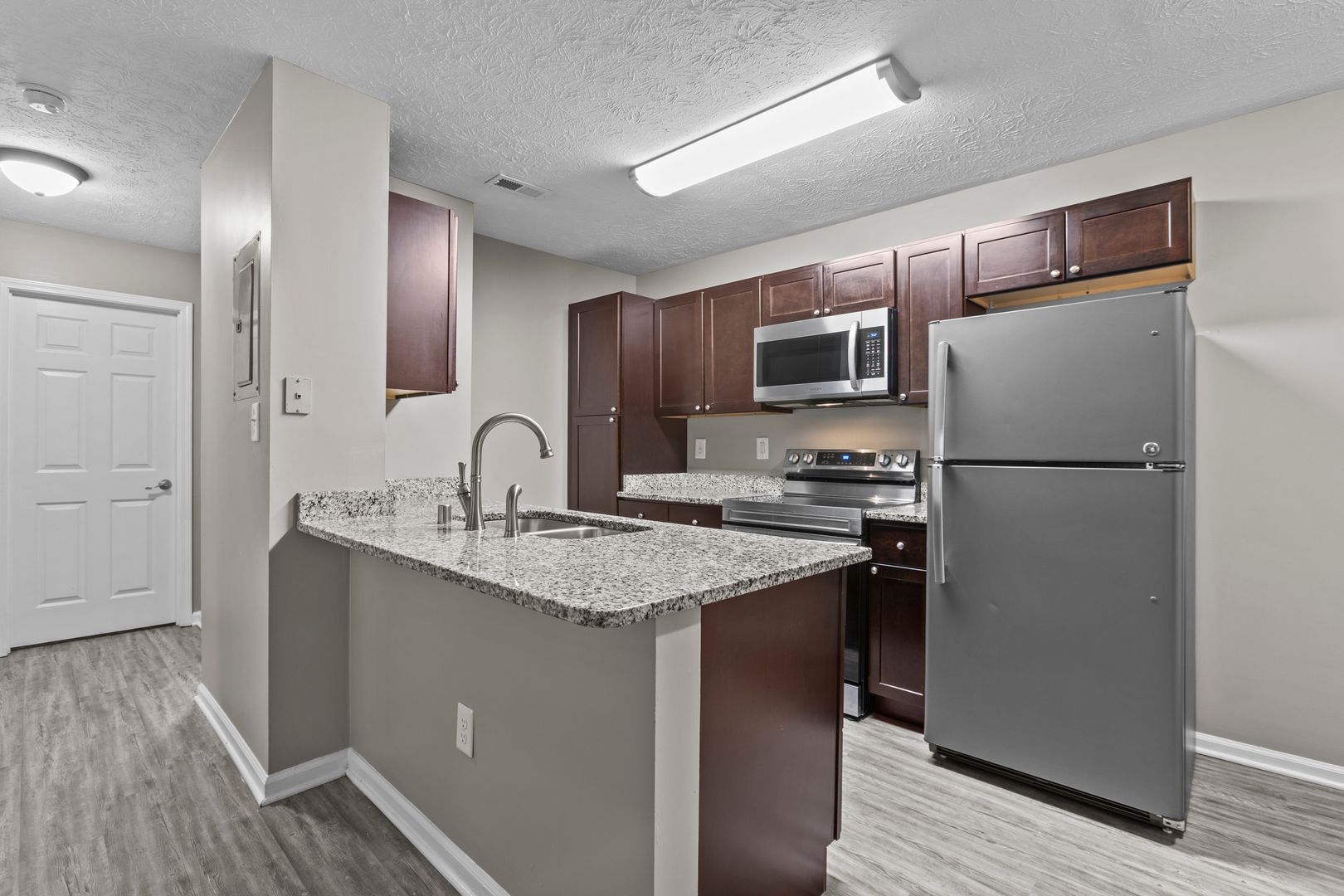 Frankfort Apartment: Bypass Plaza Drive