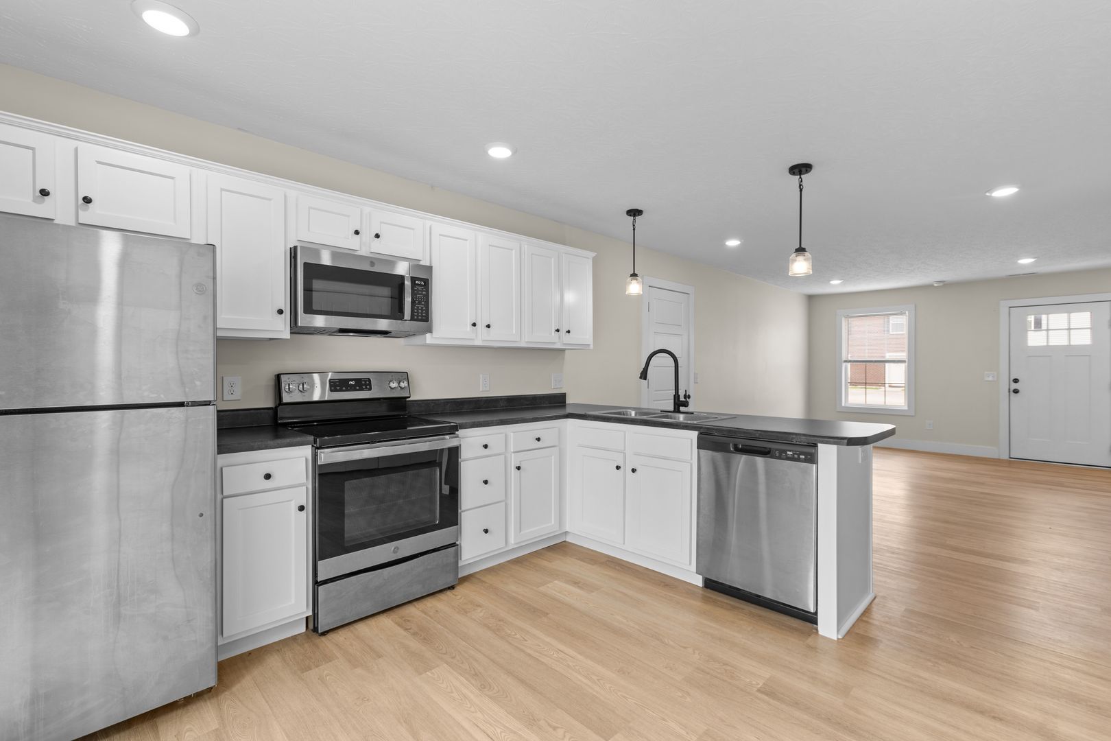 Winchester Townhome: Sam Winston Way