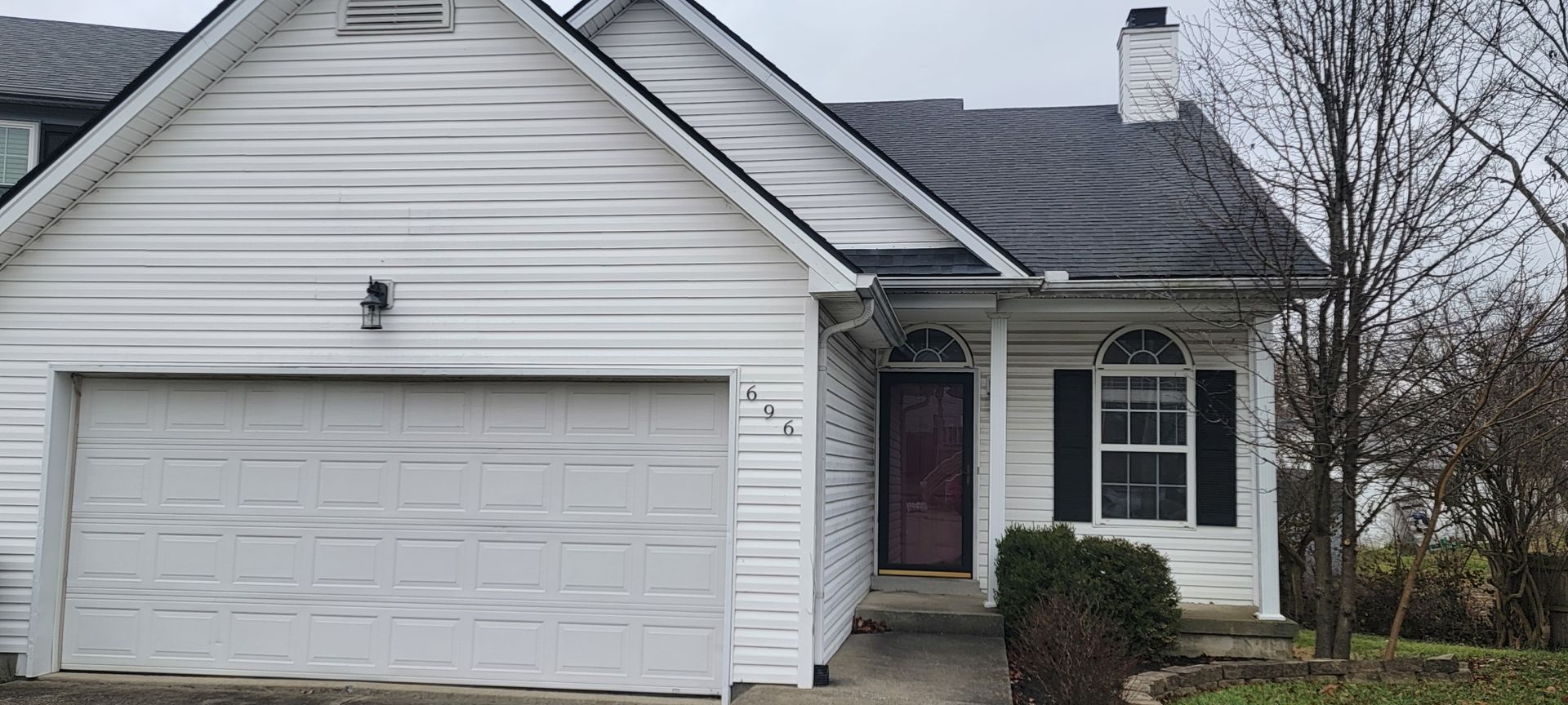 Lexington House: 696 Liberty Hill Rd