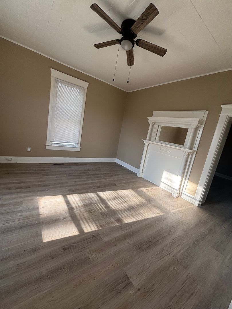 Winchester Apartment: 213 W. Hickman St