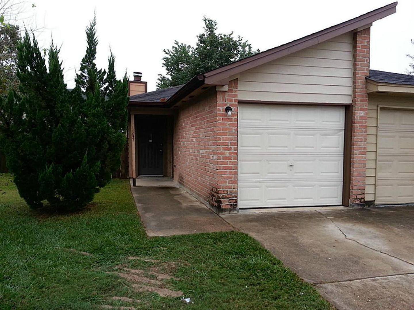 HOUSTON House: 10057 EMERALD CREEK DRIVE