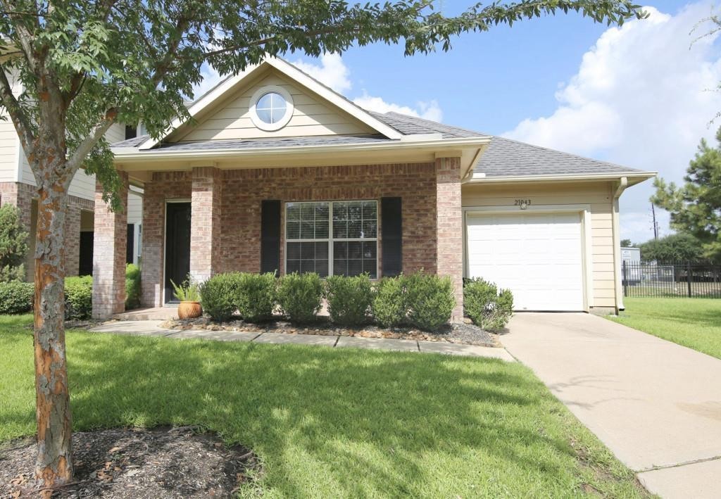 KATY House: 21043 SUN CREEK DRIVE