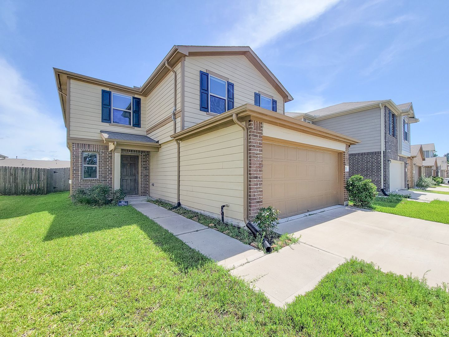 HOUSTON House: 727 HARDWOOD GROVE COURT